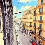 Grande & Favoloso Vicino Il Museo Madre