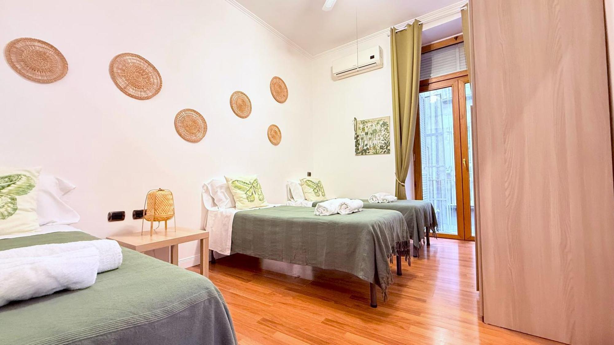 Grande & Favoloso Vicino Il Museo Madre Apartment Naples