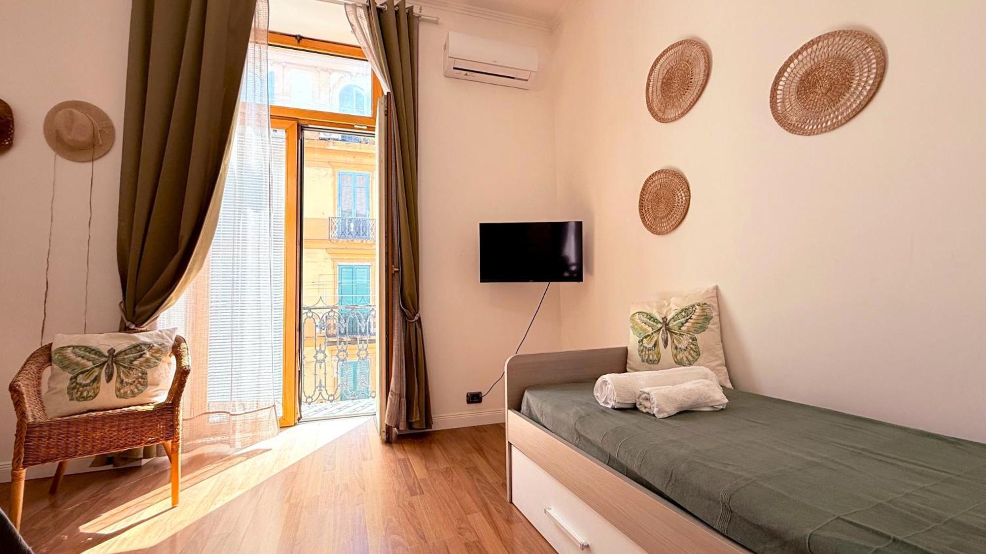 Apartment Grande & Favoloso Vicino Il Museo Madre *