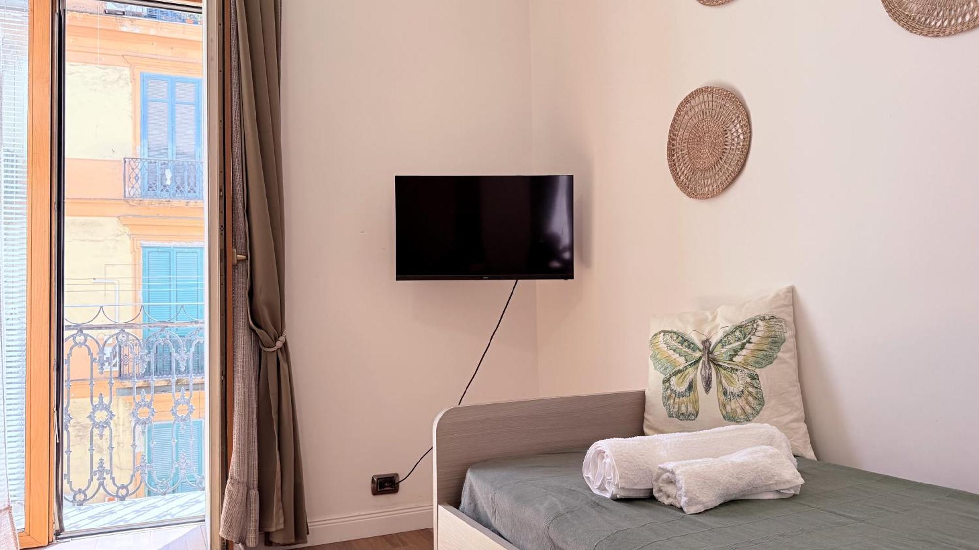 Grande & Favoloso Vicino Il Museo Madre Apartment Naples